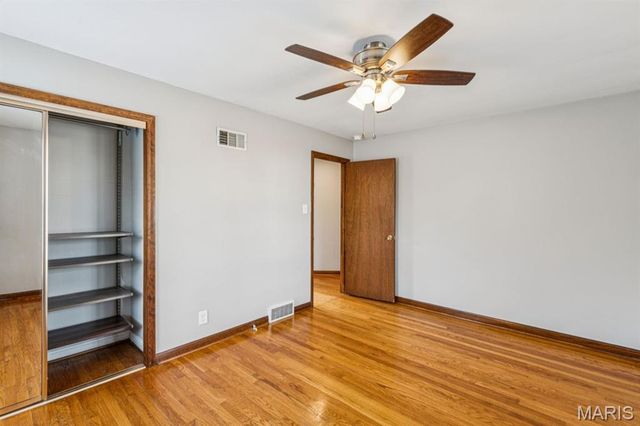 6900 Foxcroft Drive, Affton, MO 63123