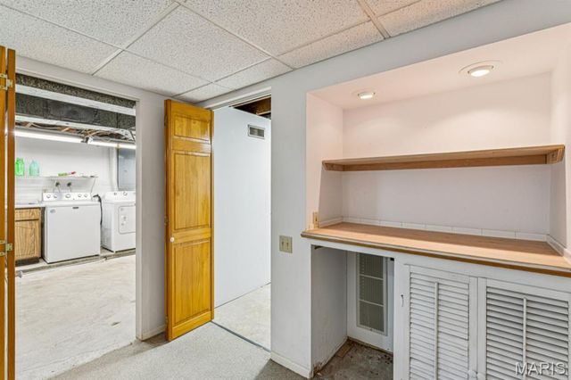 6900 Foxcroft Drive, Affton, MO 63123