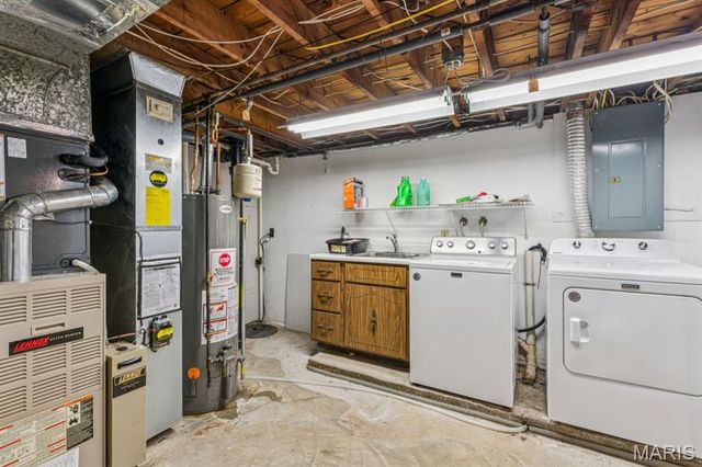 6900 Foxcroft Drive, Affton, MO 63123