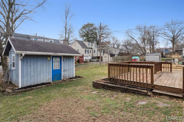 6900 Foxcroft Drive, Affton, MO 63123