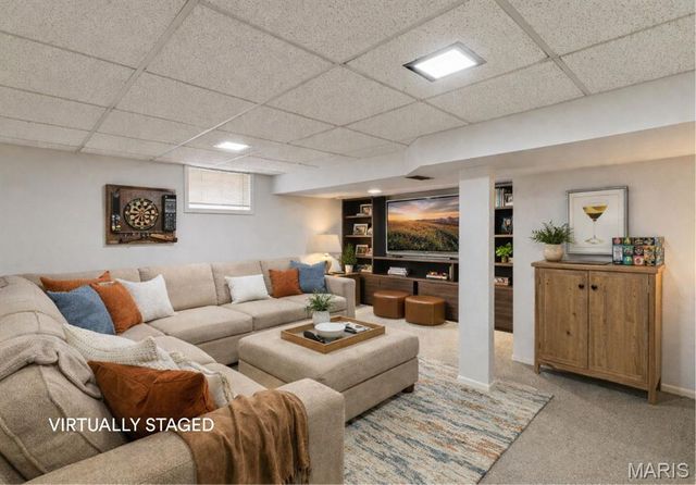 6900 Foxcroft Drive, Affton, MO 63123