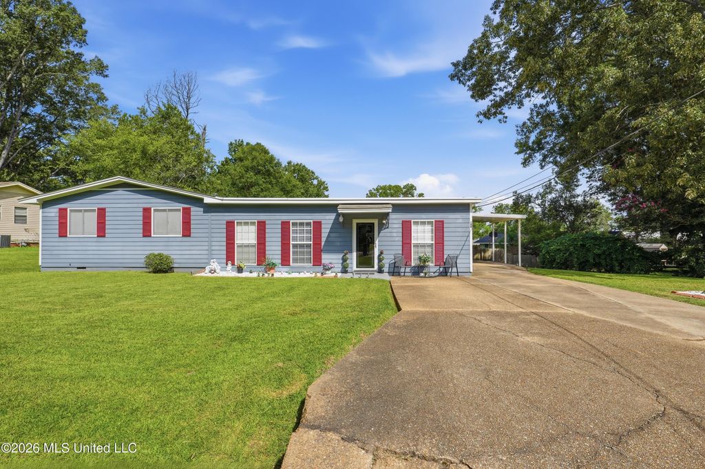 106 Richland Street, Richland, MS 39218