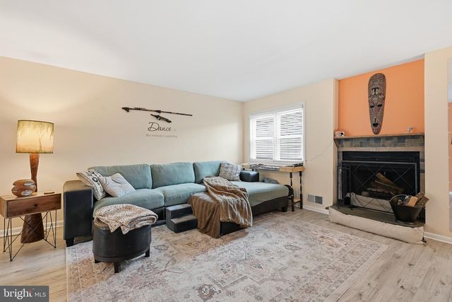 161 VALLEY CIR, Newark, DE 19711