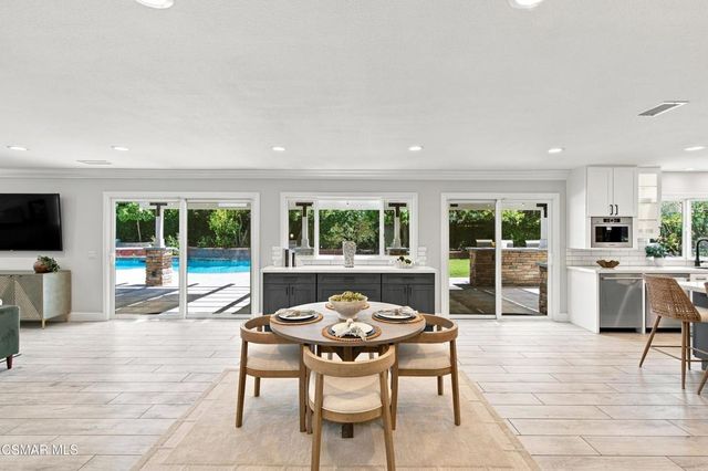 1312 Dubonnet Court, Oak Park, CA 91377