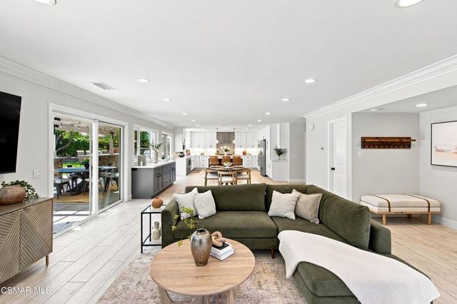 1312 Dubonnet Court, Oak Park, CA 91377