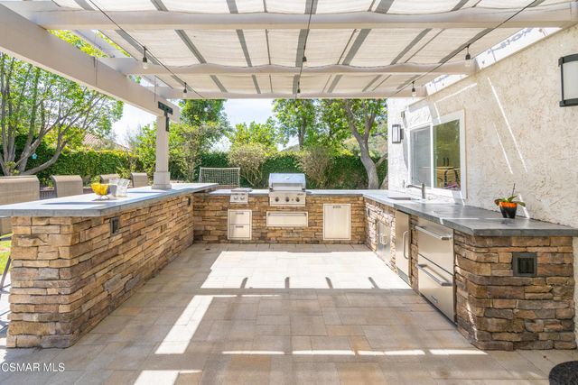 1312 Dubonnet Court, Oak Park, CA 91377