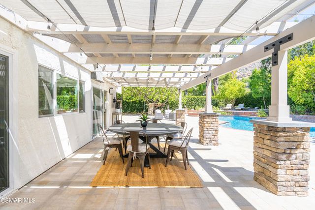 1312 Dubonnet Court, Oak Park, CA 91377