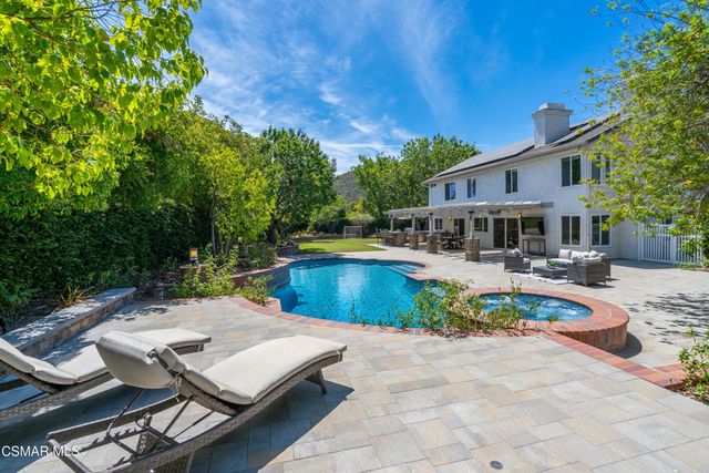 1312 Dubonnet Court, Oak Park, CA 91377
