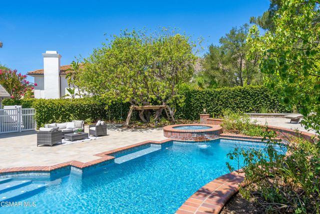 1312 Dubonnet Court, Oak Park, CA 91377