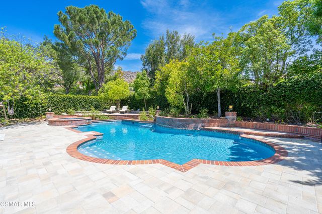1312 Dubonnet Court, Oak Park, CA 91377