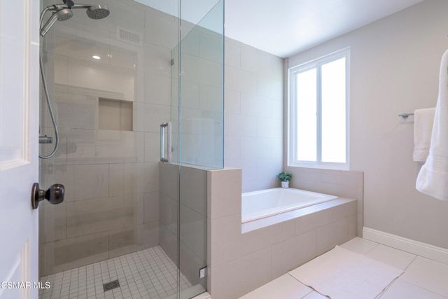 1312 Dubonnet Court, Oak Park, CA 91377