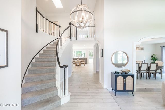 1312 Dubonnet Court, Oak Park, CA 91377
