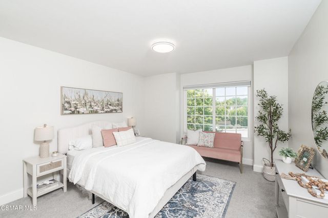 1312 Dubonnet Court, Oak Park, CA 91377