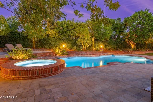 1312 Dubonnet Court, Oak Park, CA 91377