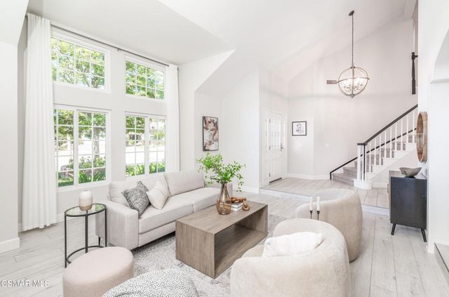1312 Dubonnet Court, Oak Park, CA 91377