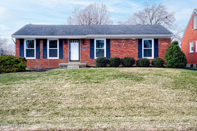 2011 Janlyn Rd, Jeffersontown, KY 40299