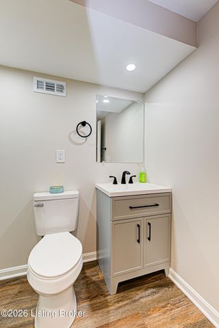 2011 Janlyn Rd, Jeffersontown, KY 40299