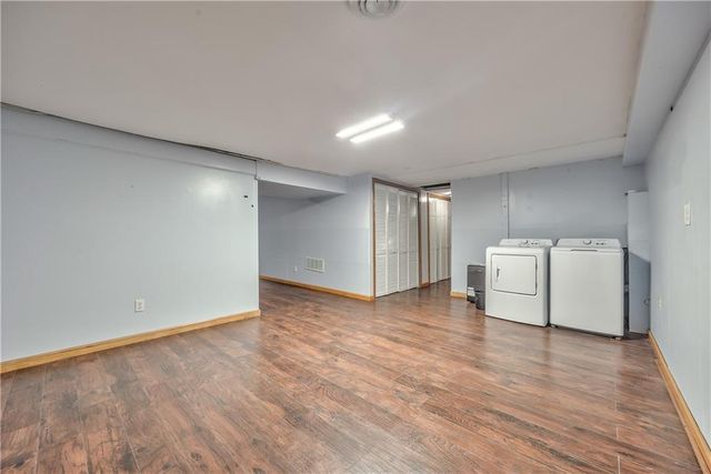 1627 E Glenn Drive, Lawrence, KS 66044