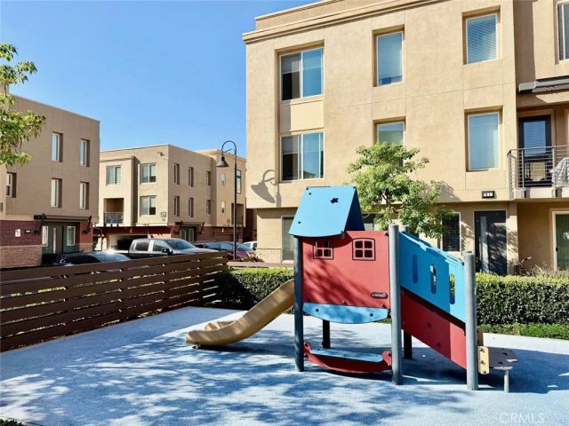 422 W Route 66 87, Glendora, CA 91740