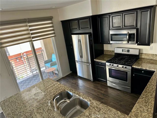 422 W Route 66 87, Glendora, CA 91740