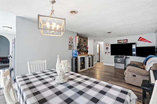 8760 Oriole Drive, Franklin Twp, OH 45005