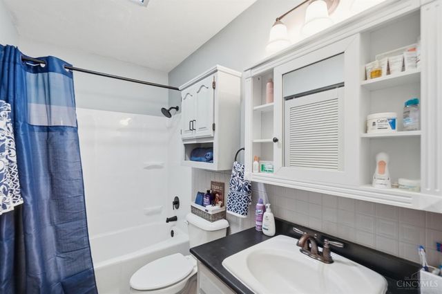 8760 Oriole Drive, Franklin Twp, OH 45005