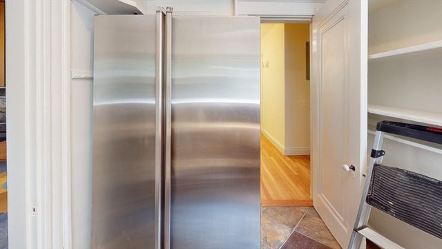 22 Alton 2, Brookline, MA 02446