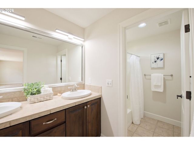 5507 Nw 133RD Ave, Portland, OR 97229