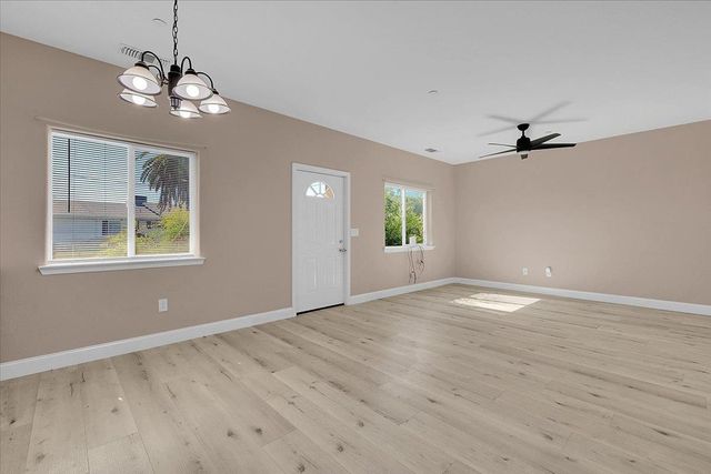 4581 Meadow Way, Olivehurst, CA 95961