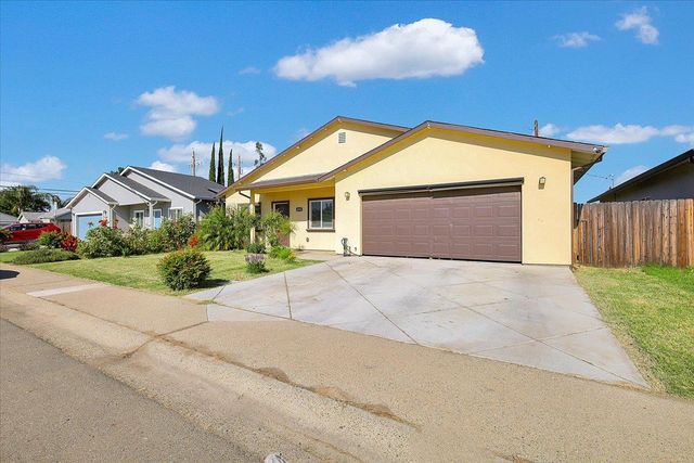 4581 Meadow Way, Olivehurst, CA 95961