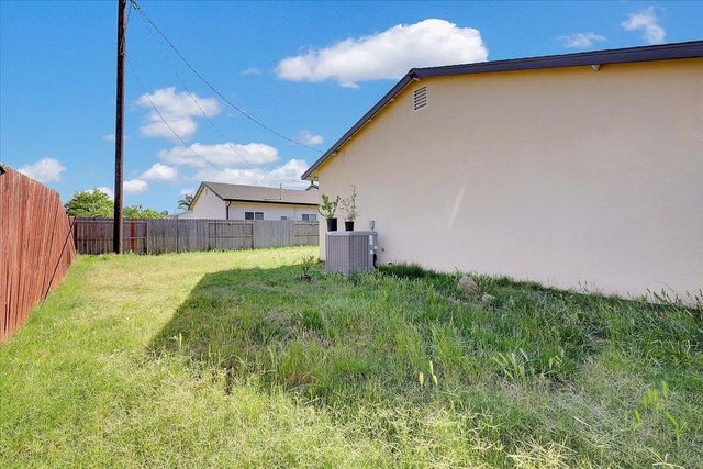 4581 Meadow Way, Olivehurst, CA 95961