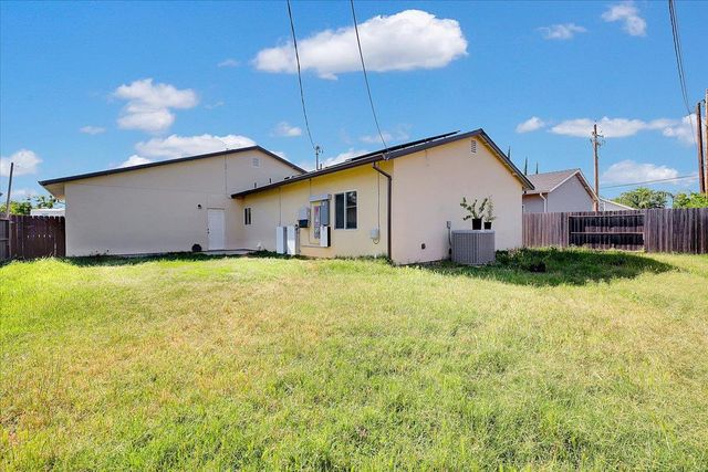 4581 Meadow Way, Olivehurst, CA 95961