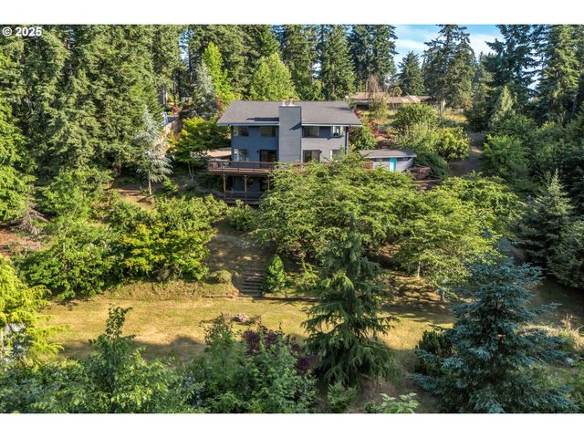 20333 S SWEETWOOD Ln, Oregon City, OR 97045