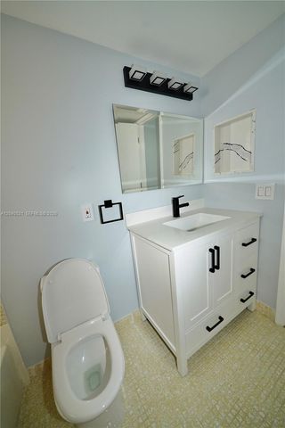 2541 Aragon Blvd 305, Sunrise, FL 33322
