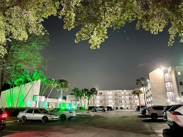 2541 Aragon Blvd 305, Sunrise, FL 33322