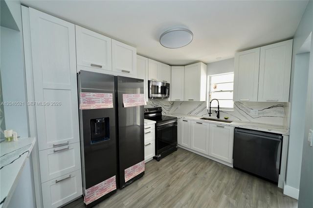 2541 Aragon Blvd 305, Sunrise, FL 33322