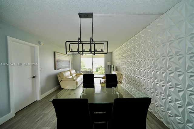 2541 Aragon Blvd 305, Sunrise, FL 33322