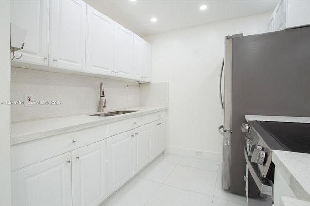 13350 SW 1st St 112P, Pembroke Pines, FL 33027