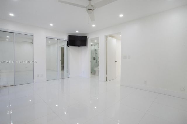 13350 SW 1st St 112P, Pembroke Pines, FL 33027