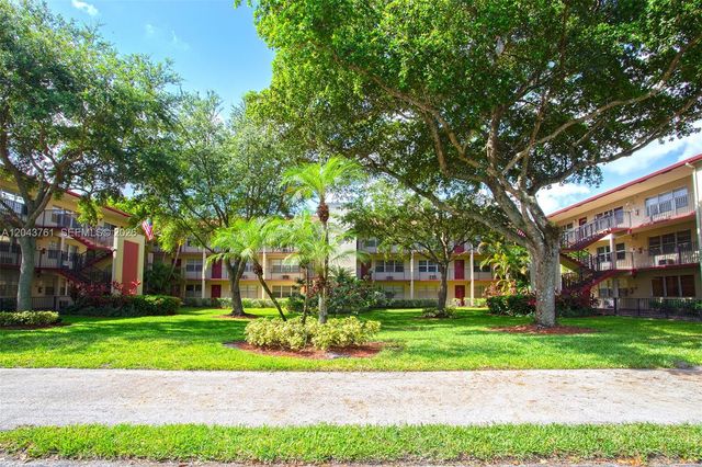 13350 SW 1st St 112P, Pembroke Pines, FL 33027