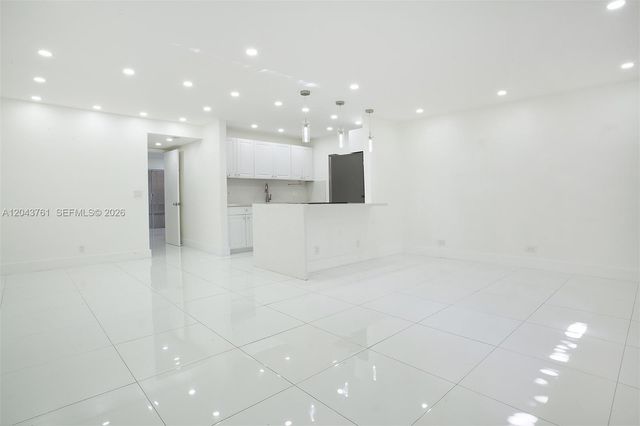 13350 SW 1st St 112P, Pembroke Pines, FL 33027