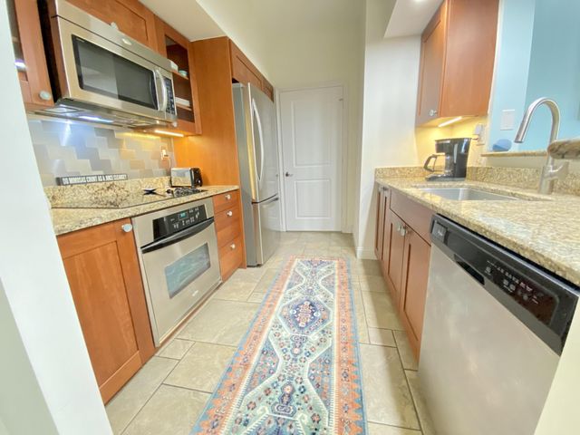 215 NW Flagler 202, Stuart, FL 34994