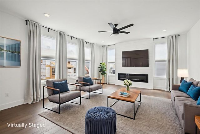 331 Honey Tree Way, Ann Arbor, MI 48103