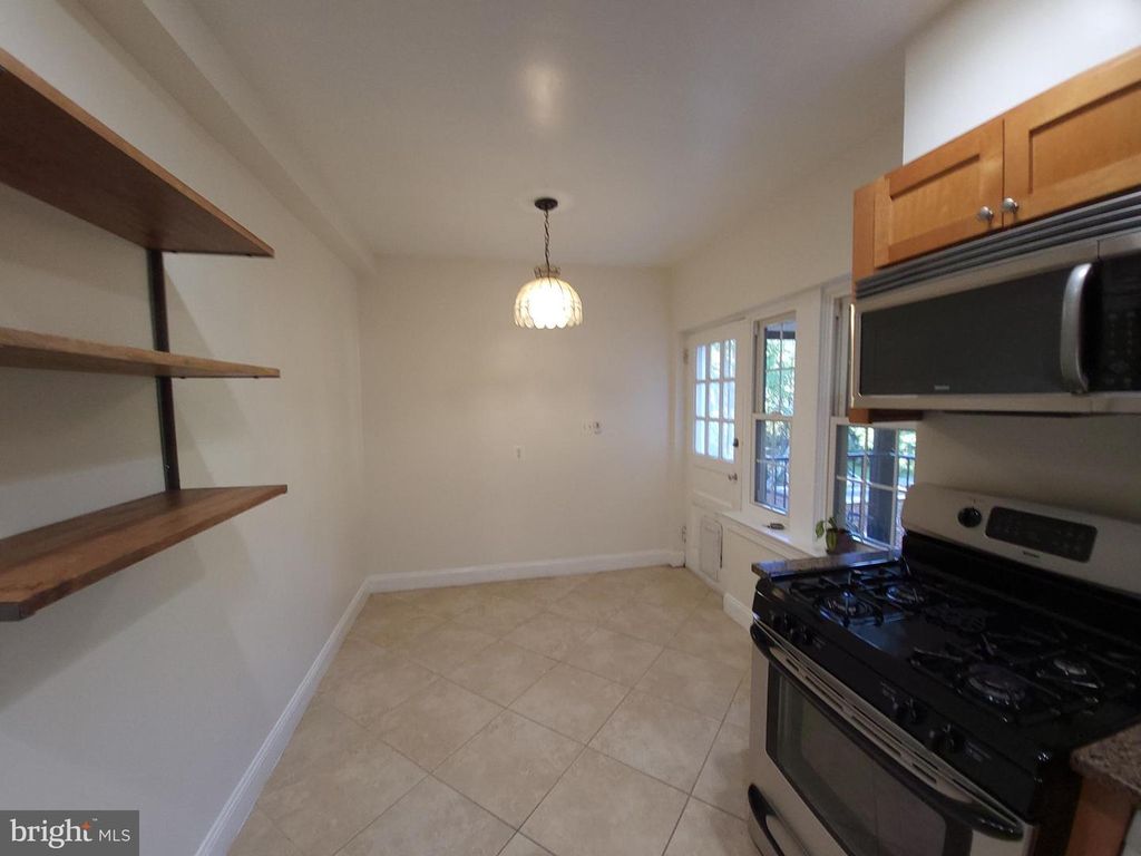 400 COMMONWEALTH AVE #307, Alexandria, VA 22301