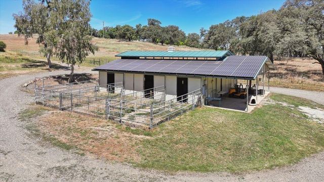 8395 Mccourtney Rd, Lincoln, CA 95648