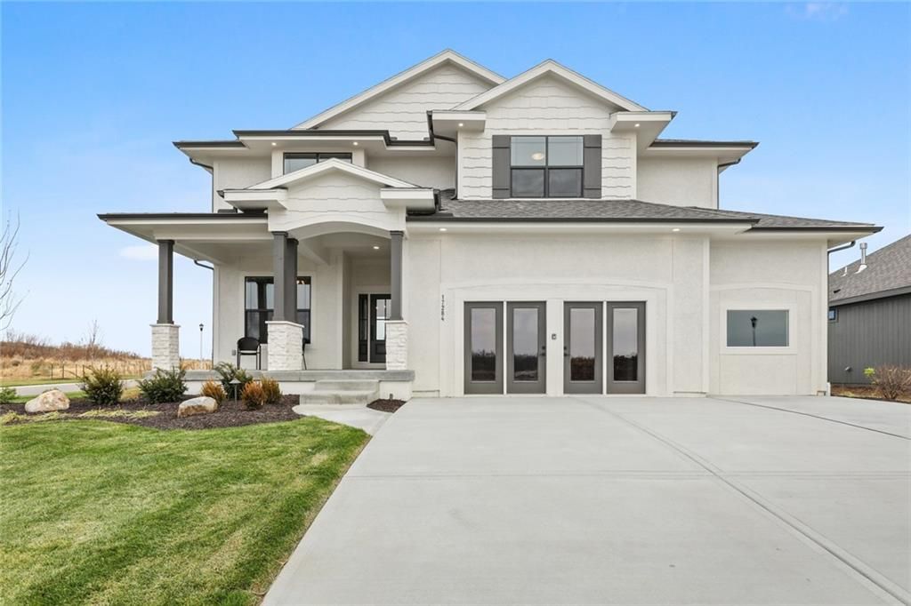 16491 W 166th Court, Olathe, KS 66062