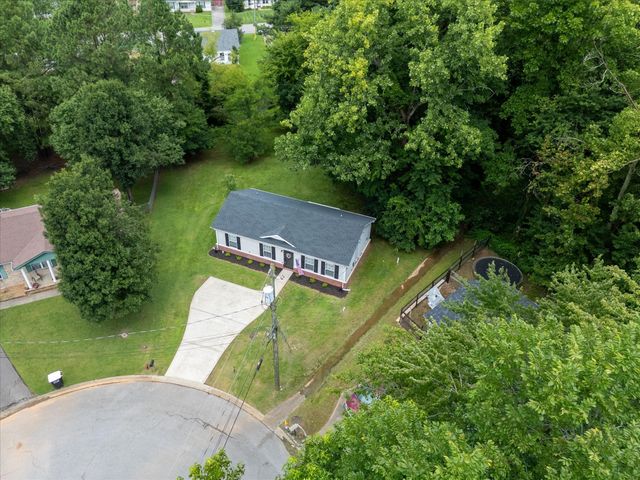 570 Kathryn Ct, Clarksville, TN 37042