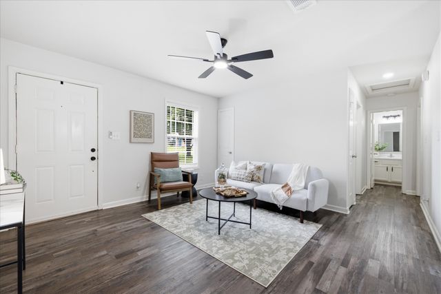 570 Kathryn Ct, Clarksville, TN 37042