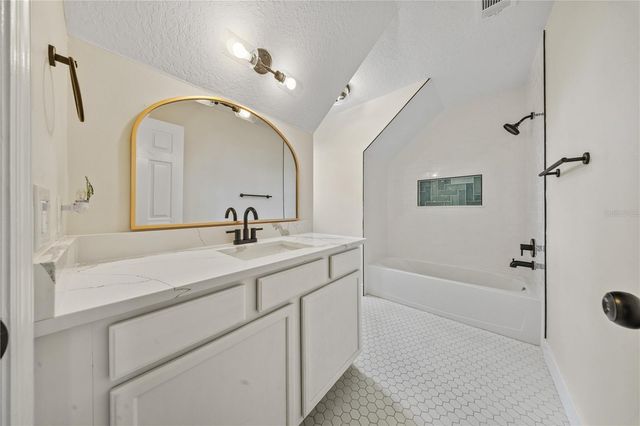 1456 N JASMINE AVENUE, Tarpon Springs, FL 34689