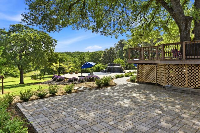 1790 Deer Valley Rd, Rescue, CA 95672